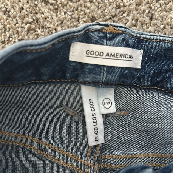 Good American Good Legs Crop, Size 6/28, High Rise, Like New - Picture 6 of 6